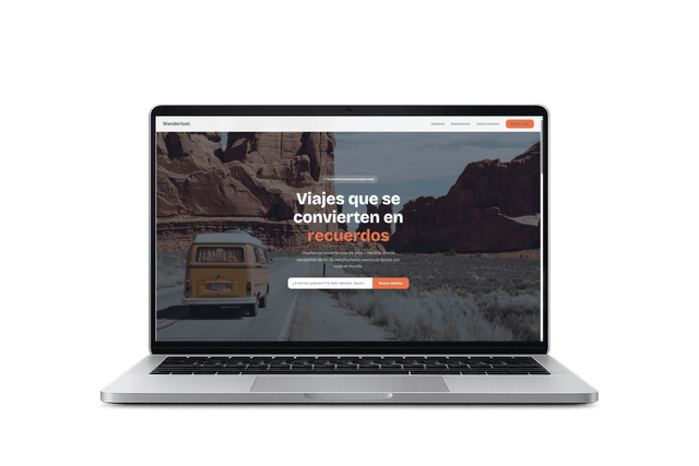 Vista previa de la web Wanderlust Travel en un portátil.